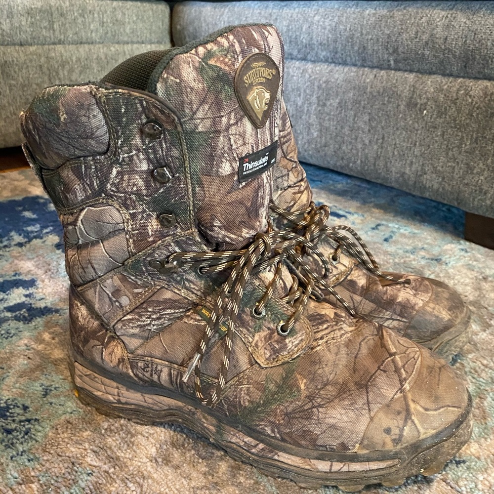 Camo waterproof boots